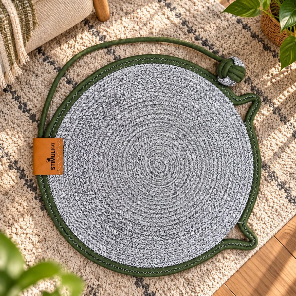Cat-Shaped Scratching Mat